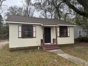 Building Photo - 5444 Winbourne Ave