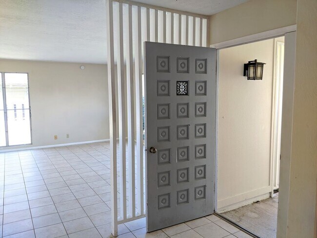 Foto del edificio - 323MUR