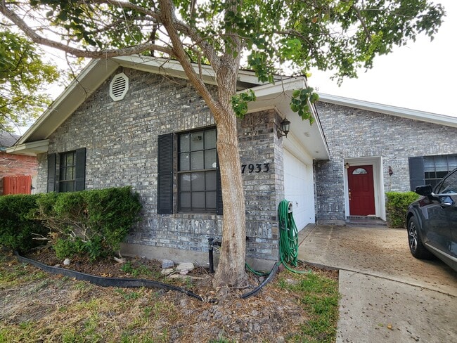 Building Photo - 7933 Wolverine Dr