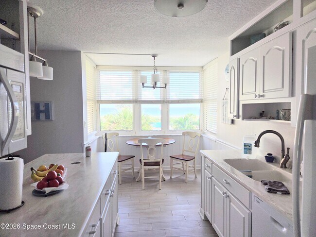 Foto del edificio - 4700 Ocean Beach Blvd