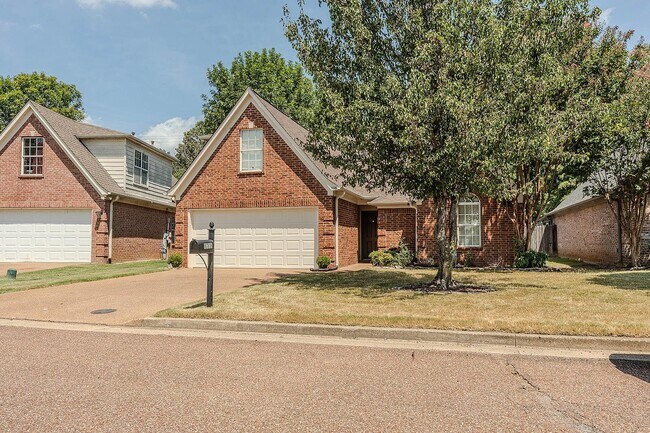 Foto del edificio - 9716 Tucker Creek Cove