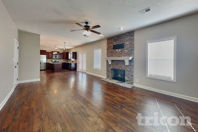 Building Photo - 3772 Windhaven Dr