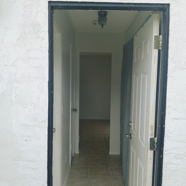 Building Photo - 153 Alderwood Dr