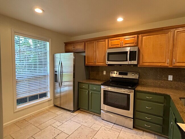 Foto del edificio - 5063 Heatherhill Ln