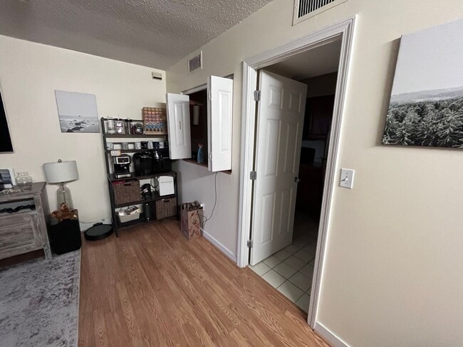 Building Photo - Spacious two bed two bathroom in Allston -...