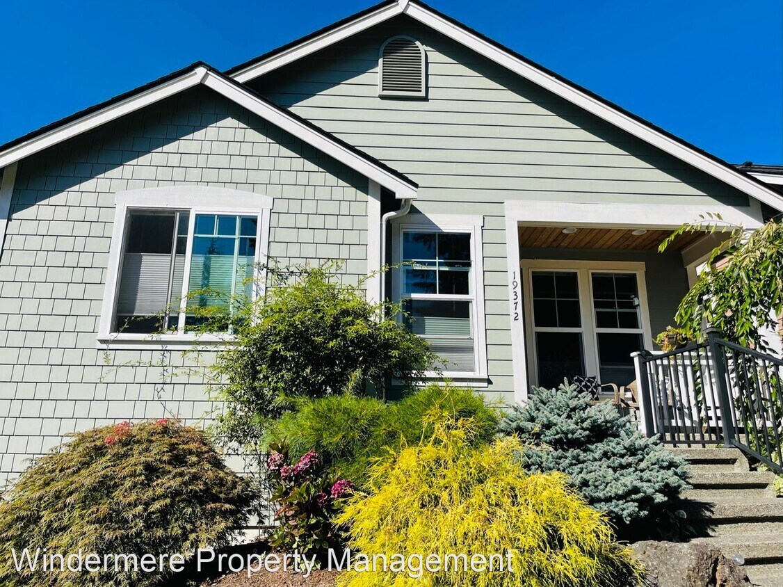 Foto principal - 2 br, 2 bath House - 19372 Willet Lane NE