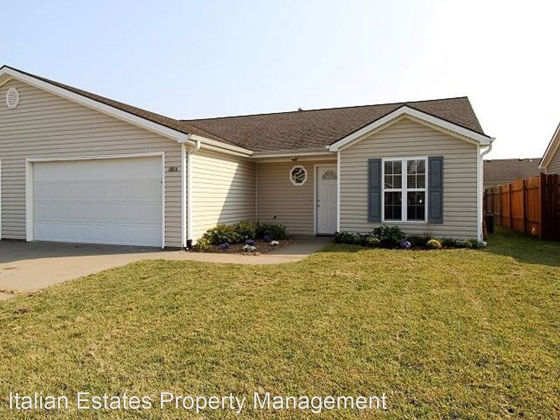 Primary Photo - 3 br, 2 bath House - 2923 Brookville Dr