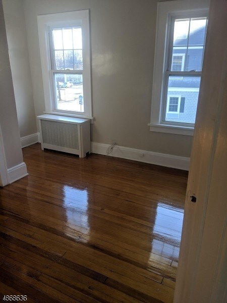 Building Photo - 9 Midway Ave