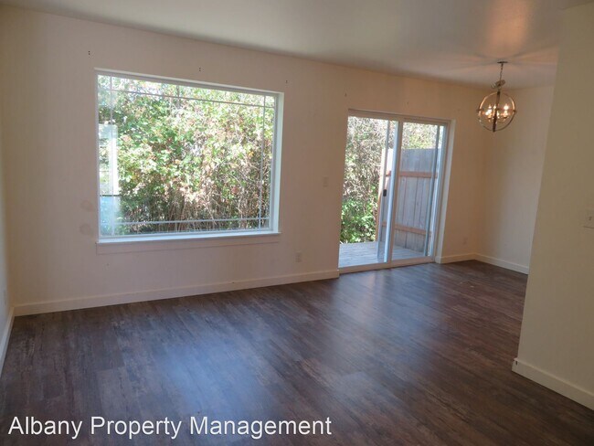 Building Photo - 4 br, 2.5 bath House - 933 Wassom St