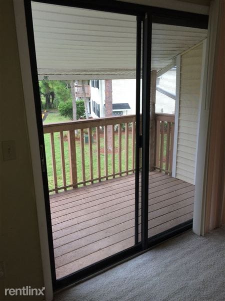 Building Photo - 131 Sabal Ct