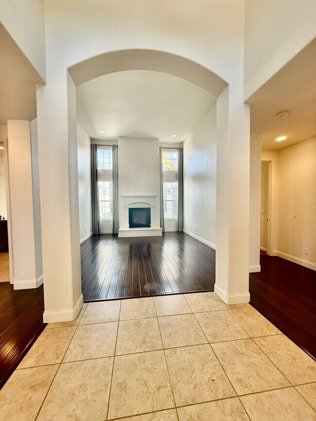 Building Photo - Luxury 4 Bedroom 3 Bath single family home located in the prestigious community of Del Oro