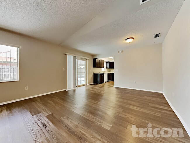 Foto del edificio - 14139 Arbor Hills Rd