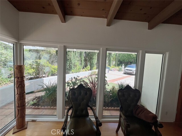 Foto del edificio - 9466 Hidden Valley Pl