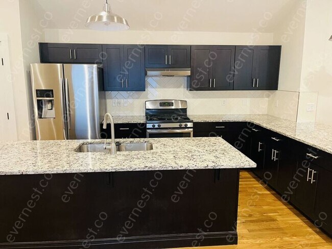 Foto del edificio - 2626 Ennis Rd