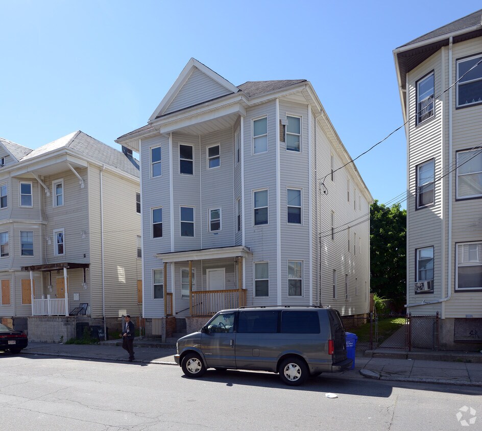 Building Photo - 132 Tallman St