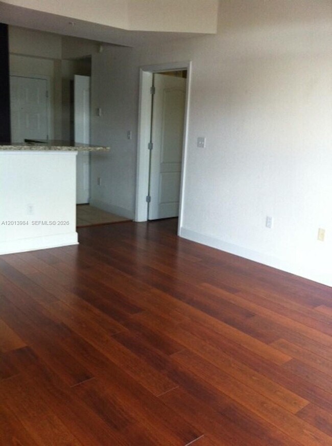 Foto del edificio - 6001 SW 70th St