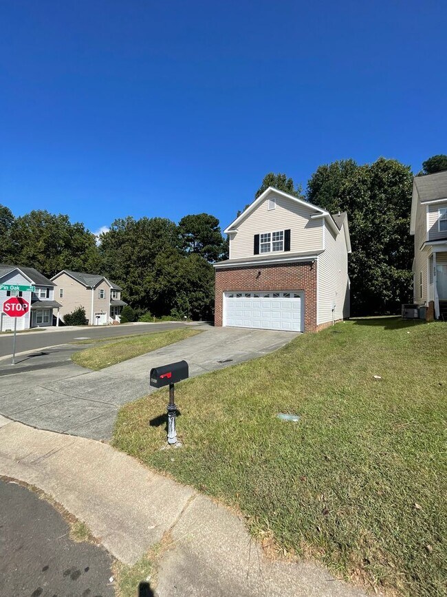 Building Photo - 4201 Beacon Crest Way