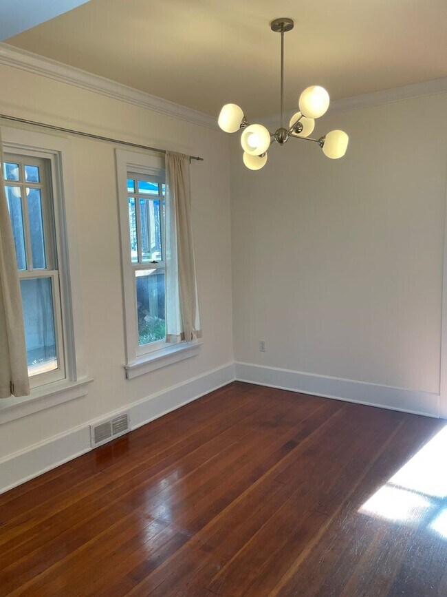 Foto del edificio - 3bd/1.75ba Seattle Home