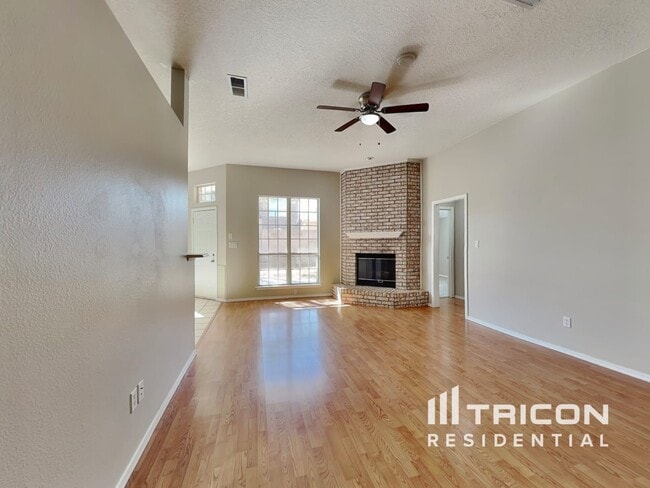 Foto del edificio - 8427 Rio Verde Pl NW