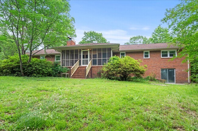 Building Photo - 511 Arbor Dr