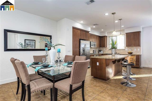 Dining - 5317 Iron Horse Pkwy