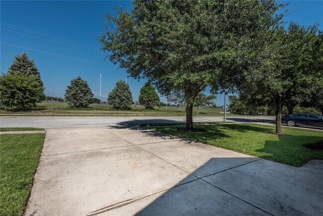Building Photo - 3761 Rod Carew Dr