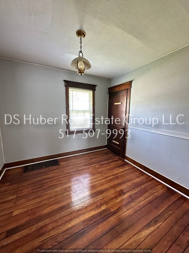 Building Photo - 1505 Redwood St