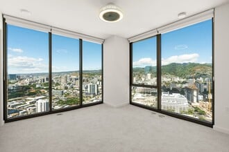 Building Photo - 1388 Kapiolani Blvd