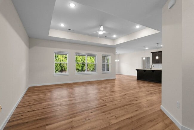 Foto del edificio - New 3 bedroom 2 bathroom