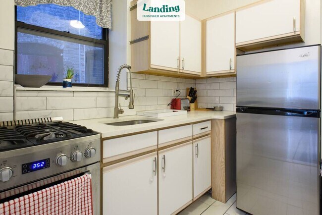 Foto del edificio - 428 W 47th St