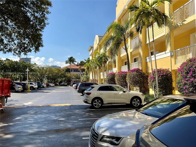 Building Photo - 1515 E Broward Blvd