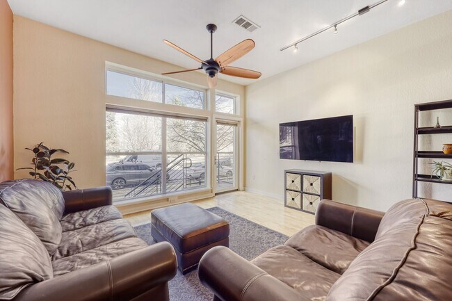 Foto del edificio - 7240 W Custer Ave
