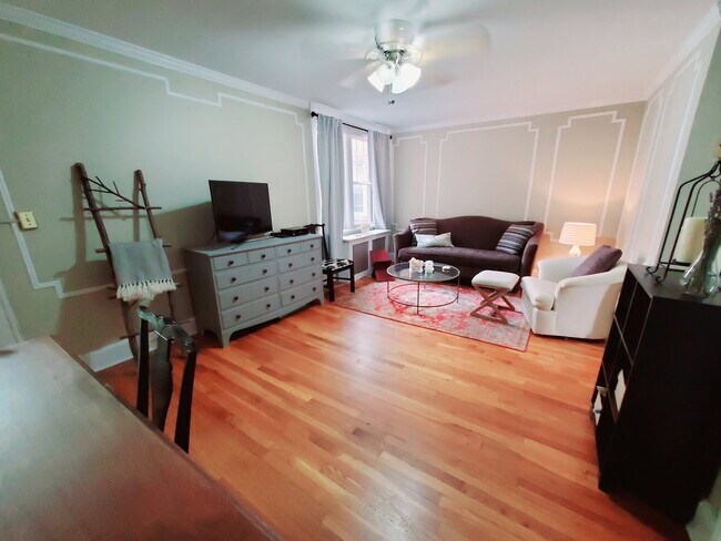 Foto del edificio - 639 Summer St