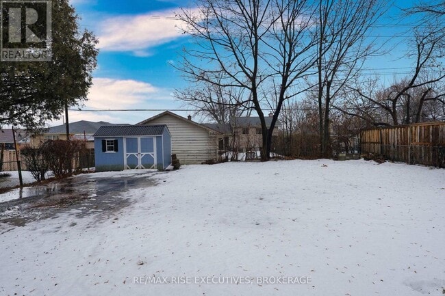Building Photo - 86 Morenz Crescent