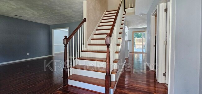 Foto del edificio - 25 Gallaer Ct