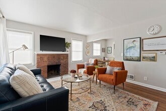 Building Photo - 4207 N Normandie St