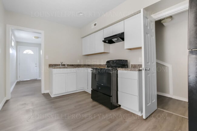 Photo - 2216 W Ormsby Ave House