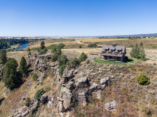 Building Photo - 3822 Fishermans Dr