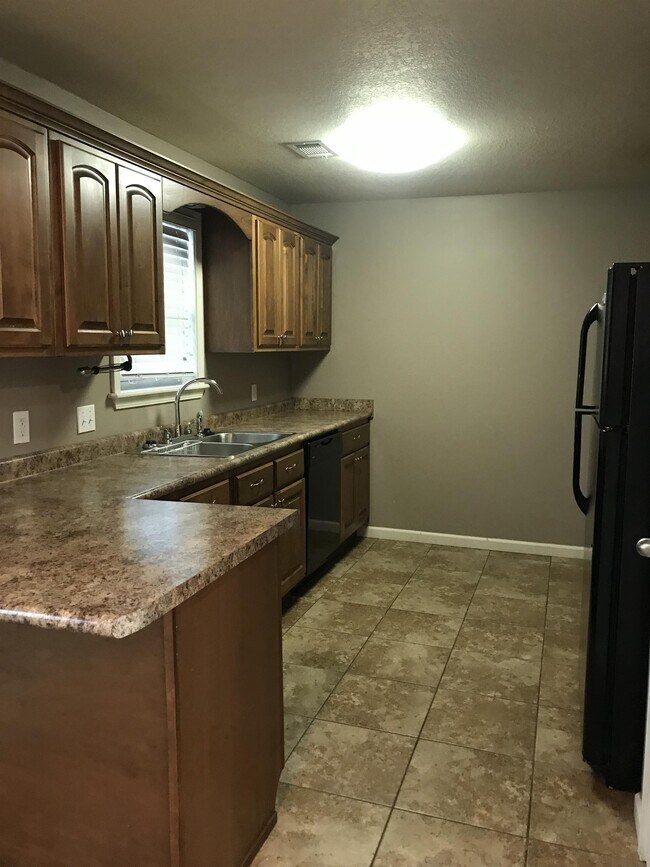 1405 S 12th St, Paragould, AR 72450 Townhome Rentals in Paragould AR