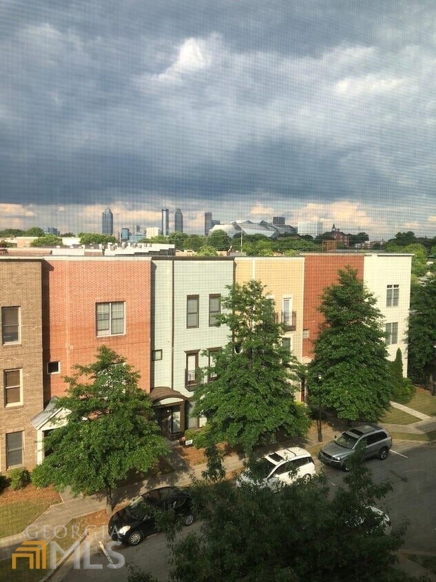 870 Mayson Turner Rd NW Unit 1442, Atlanta, GA 30314 Condo for Rent