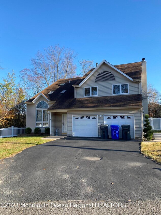 Primary Photo - 53 Davos Rd