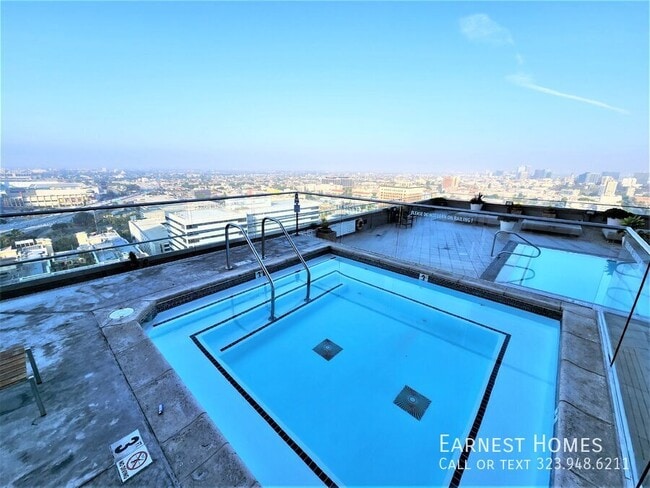 Building Photo - 1100 Wilshire Blvd