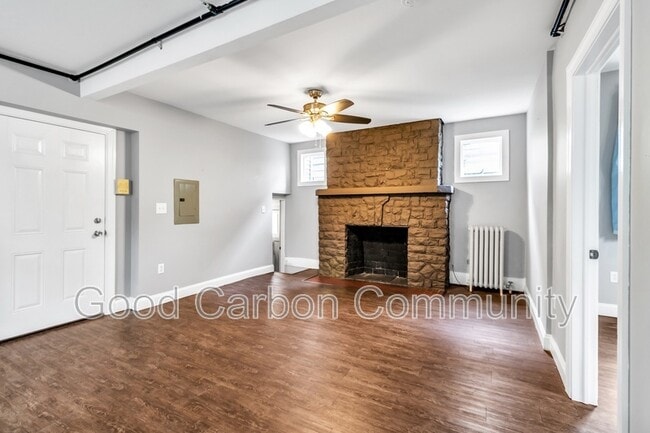 Building Photo - 618 Elmwood Ave