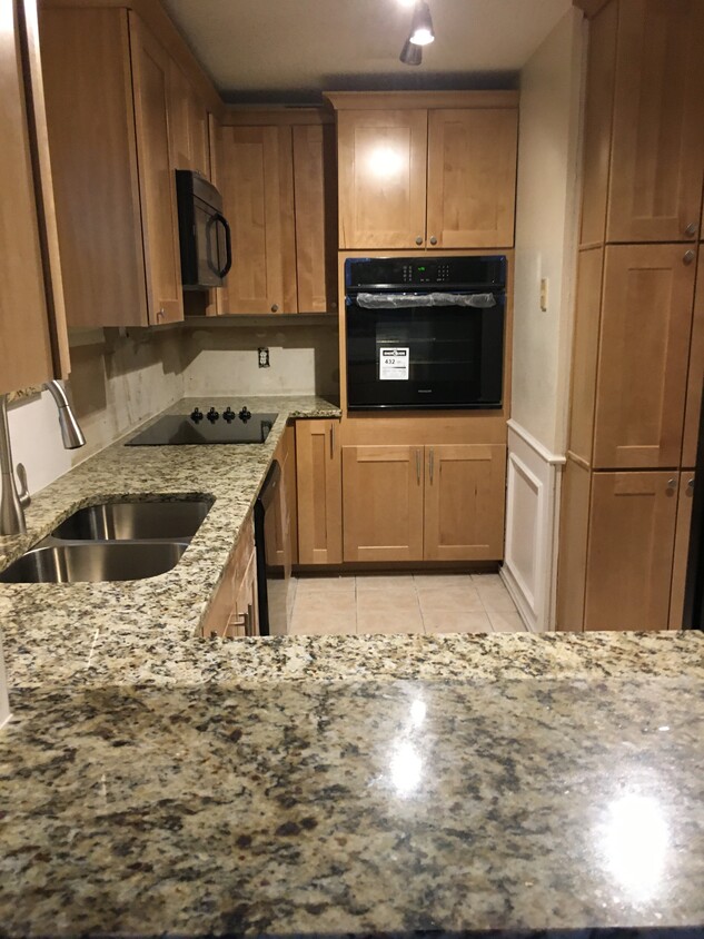 Foto principal - 2714 Shady Grove Dr