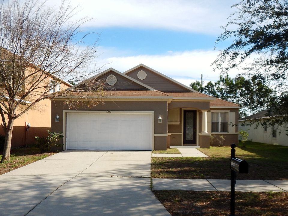 Front view - 11253 Running Pine Dr