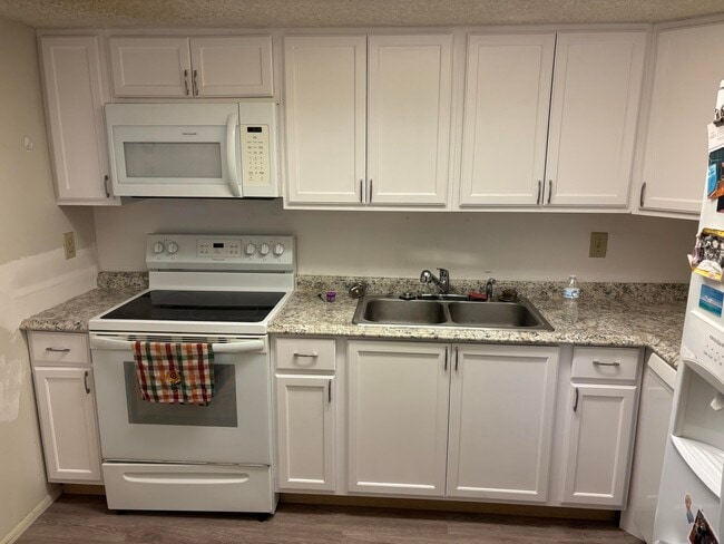 Foto del edificio - 1552 SE Royal Green Cir