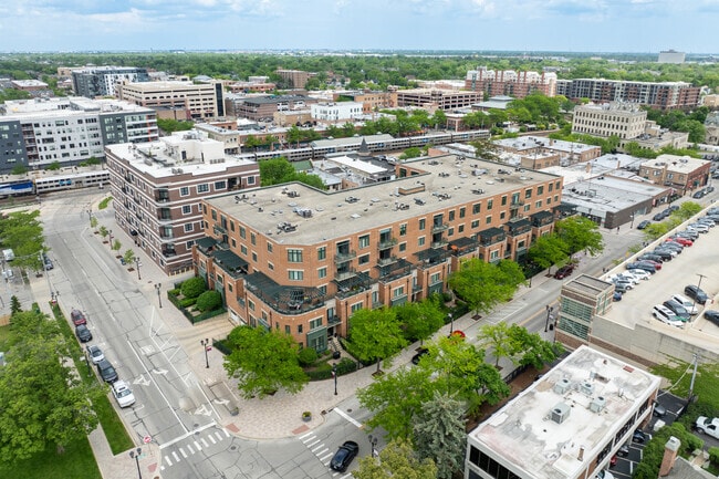 Context - Museum Square