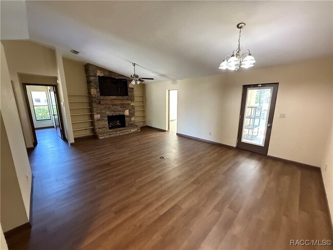 Building Photo - 3632 N Honeylocust Dr