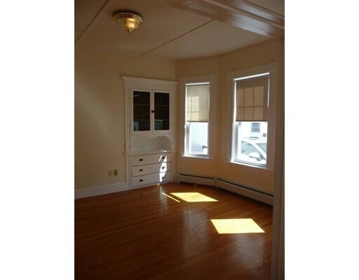 Building Photo - 115 Oakland Ave