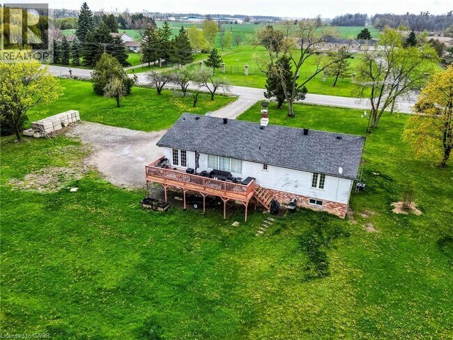 Building Photo - 5638 Appleby Line